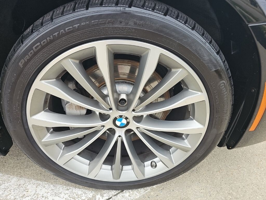 Used 2021 BMW 5 Series 530i xDrive Sedan