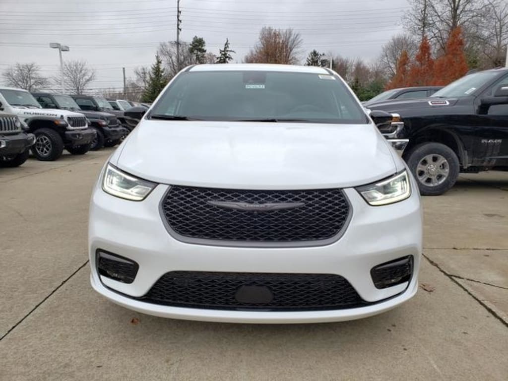 New 2026 Chrysler Pacifica Select Minivan/Van