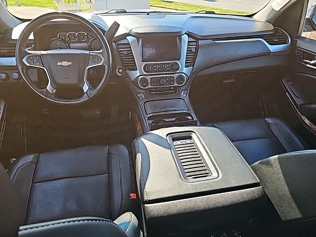 2019 Chevrolet Tahoe Premier photo 3