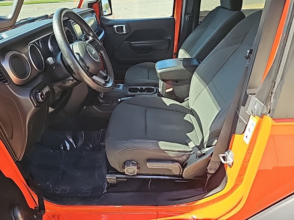 2018 Jeep Wrangler Sport photo 2