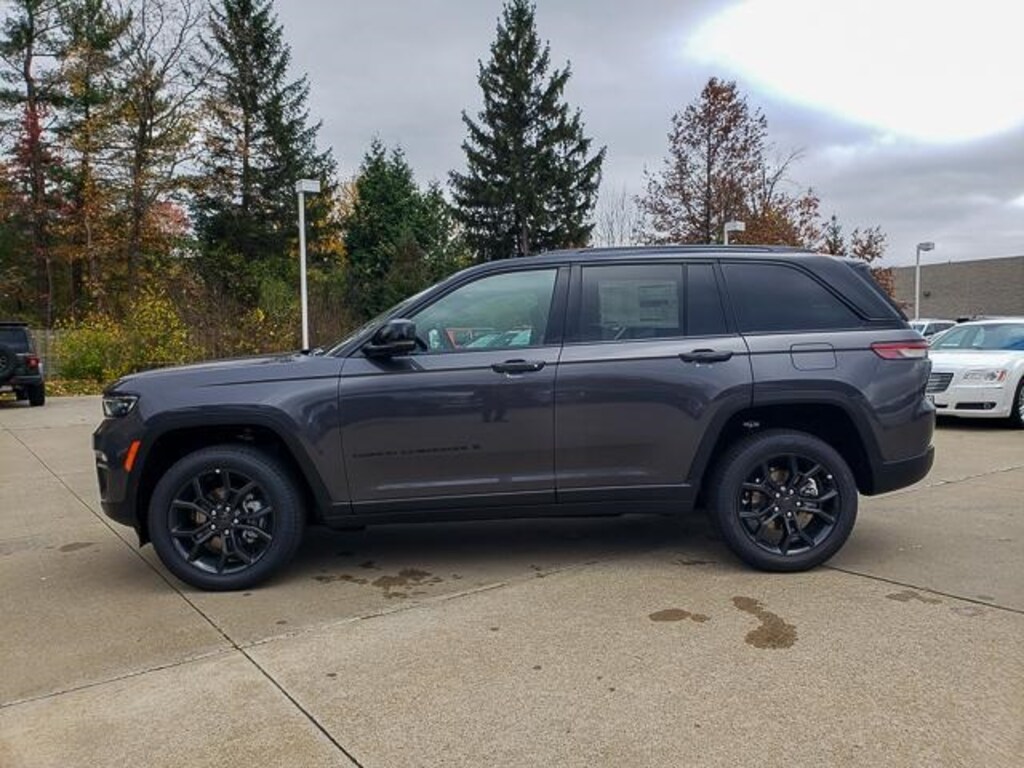 New 2025 Jeep Grand Cherokee Limited SUV