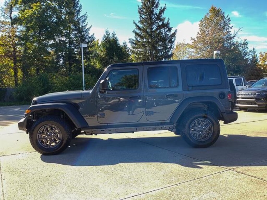 New 2026 Jeep Wrangler Sport S SoftTop
