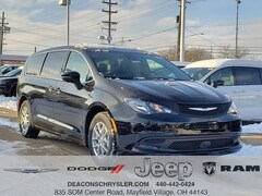 2026 Chrysler Voyager LX Minivan/Van