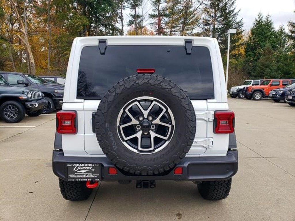 New 2025 Jeep Wrangler Rubicon SUV