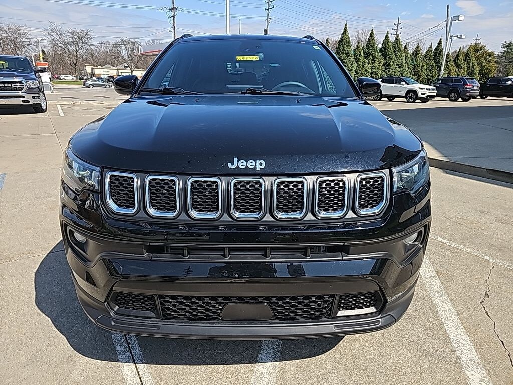 Used 2023 Jeep Compass Latitude Lux SUV