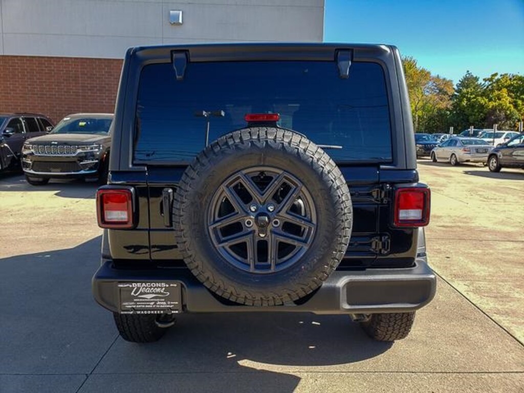 New 2026 Jeep Wrangler Sport S SoftTop
