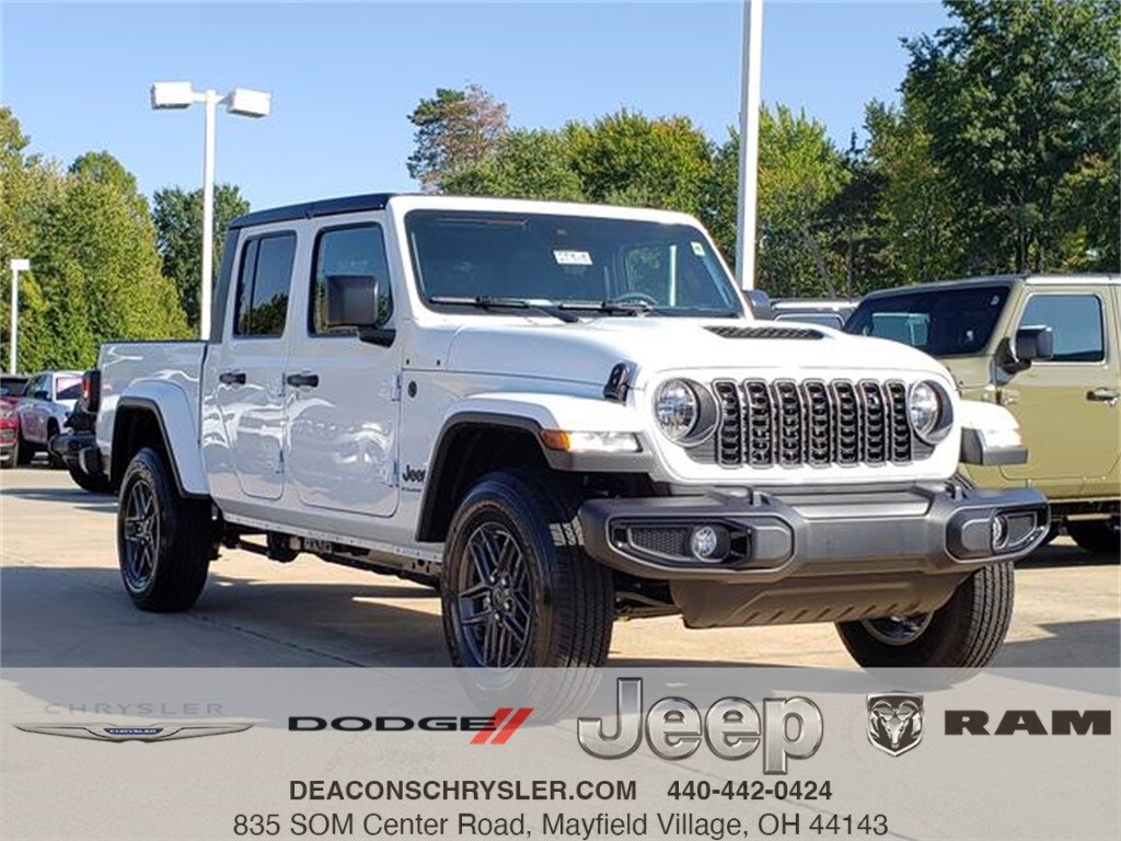 New 2025 Jeep Gladiator Sport Truck