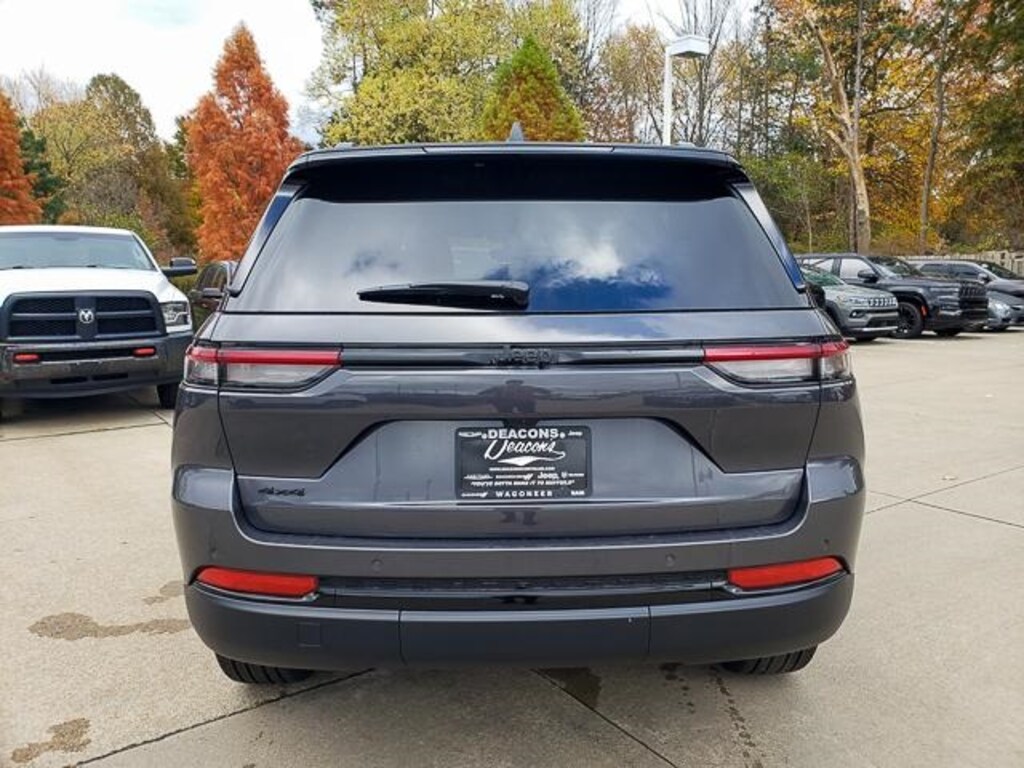 New 2025 Jeep Grand Cherokee Limited SUV