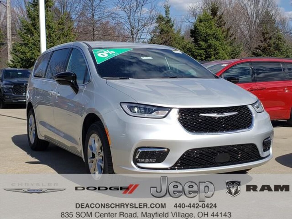 New 2026 Chrysler Pacifica Select Minivan/Van