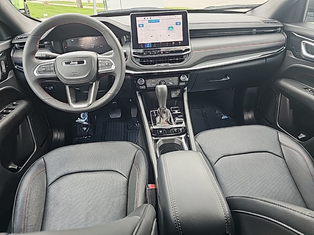 2023 Jeep Compass Trailhawk photo 3