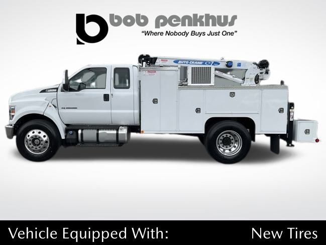 2025 Ford F-650SD Base Truck's photo