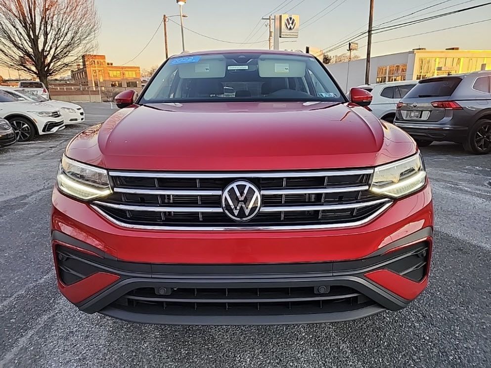 Used 2022 Volkswagen Tiguan SE with VIN 3VV2B7AX7NM039732 for sale in Burlington, VT