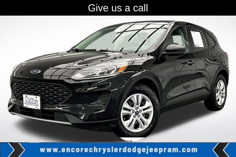 2022 Ford Escape S's photo
