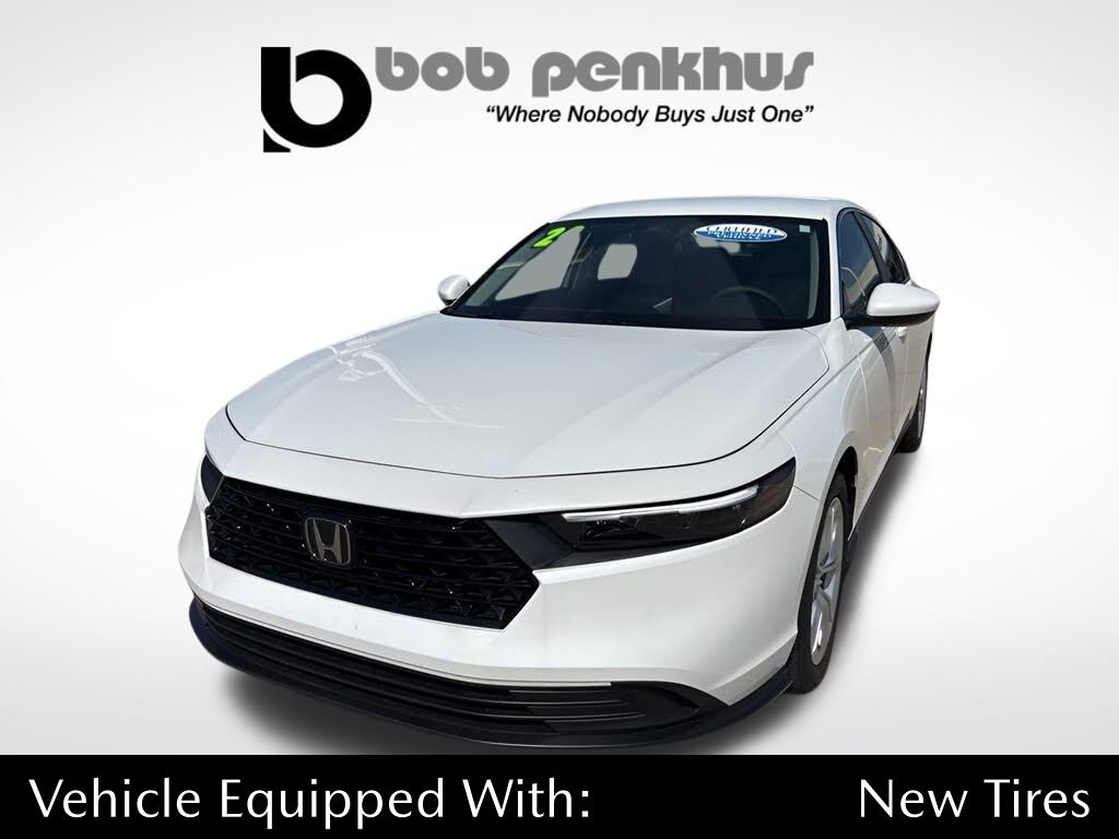 2024 Honda Accord LX's photo