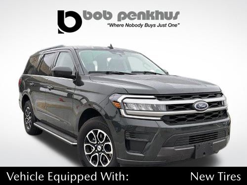 2023 Ford Expedition XLT's photo