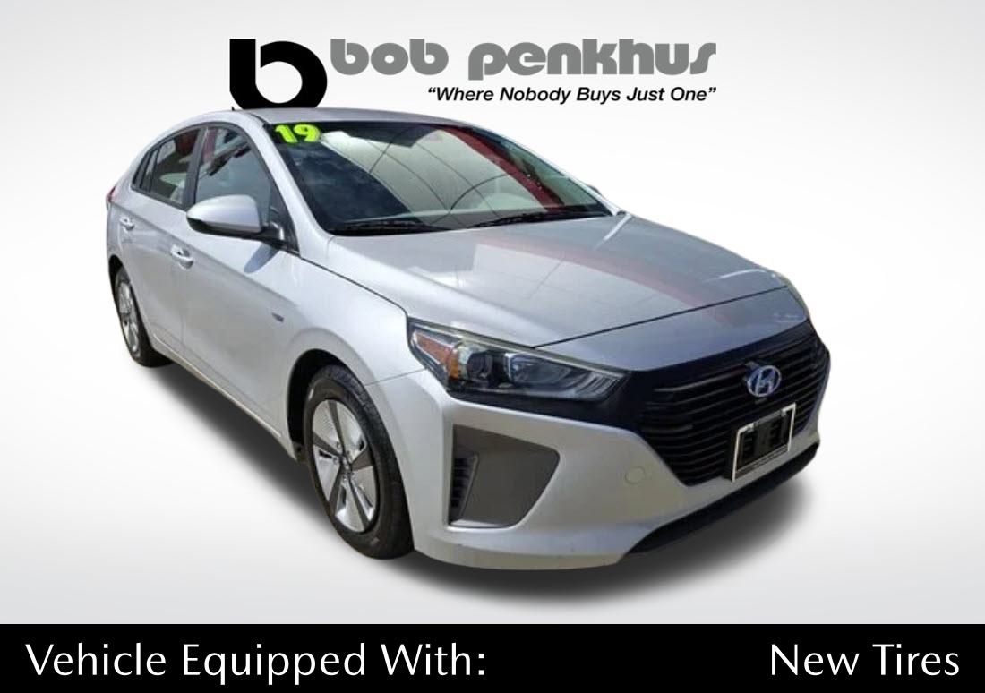 2019 Hyundai Ioniq Blue's photo