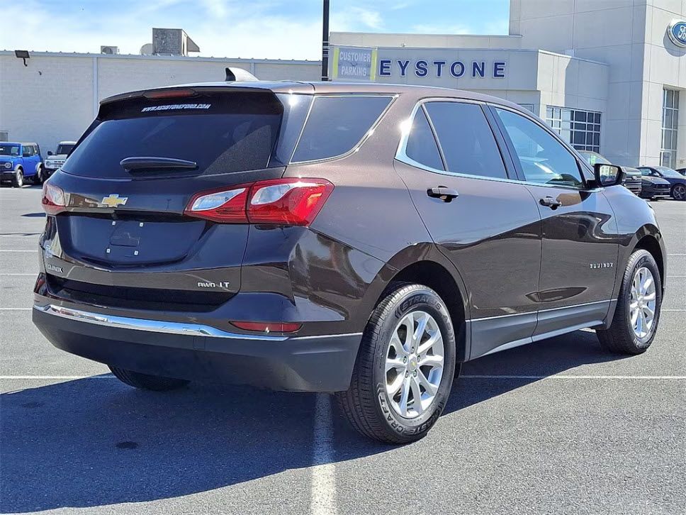 Used 2020 Chevrolet Equinox LT with VIN 2GNAXUEV9L6111600 for sale in Burlington, VT
