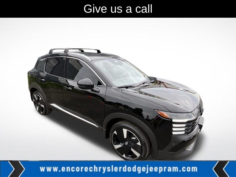 2025 Nissan Kicks SR AWD's photo