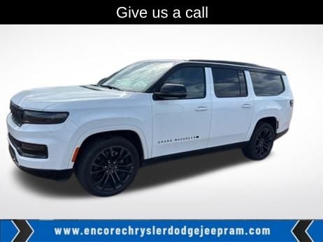 2024 Jeep Grand Wagoneer L Series II's photo