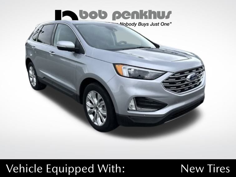 2024 Ford Edge Titanium's photo