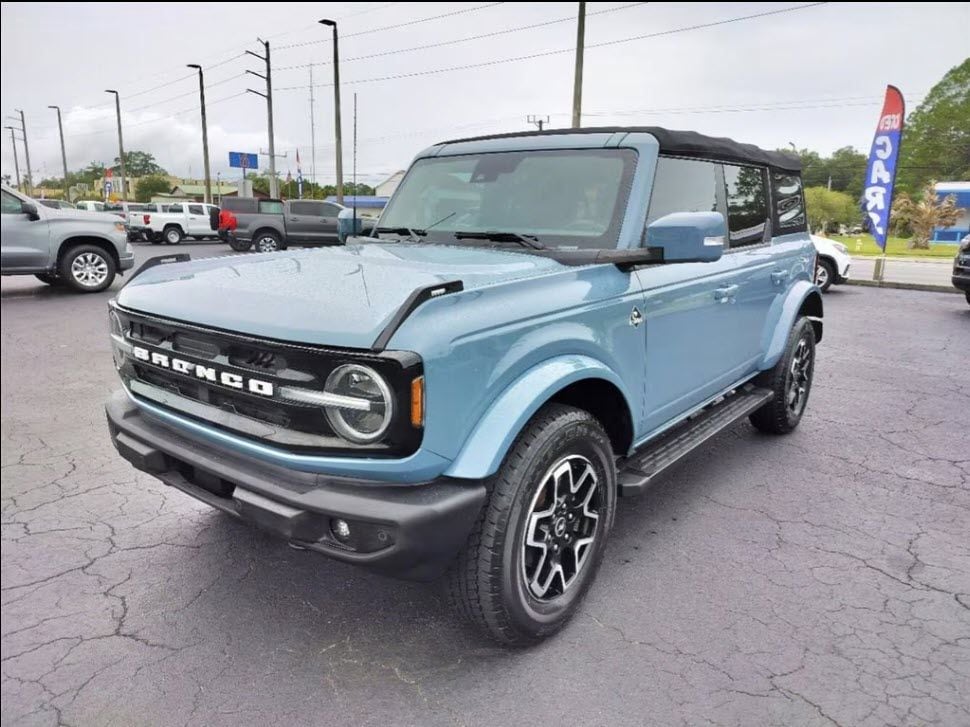 Used 2022 Ford Bronco 4-Door Outer Banks with VIN 1FMDE5BH5NLA85132 for sale in Burlington, VT
