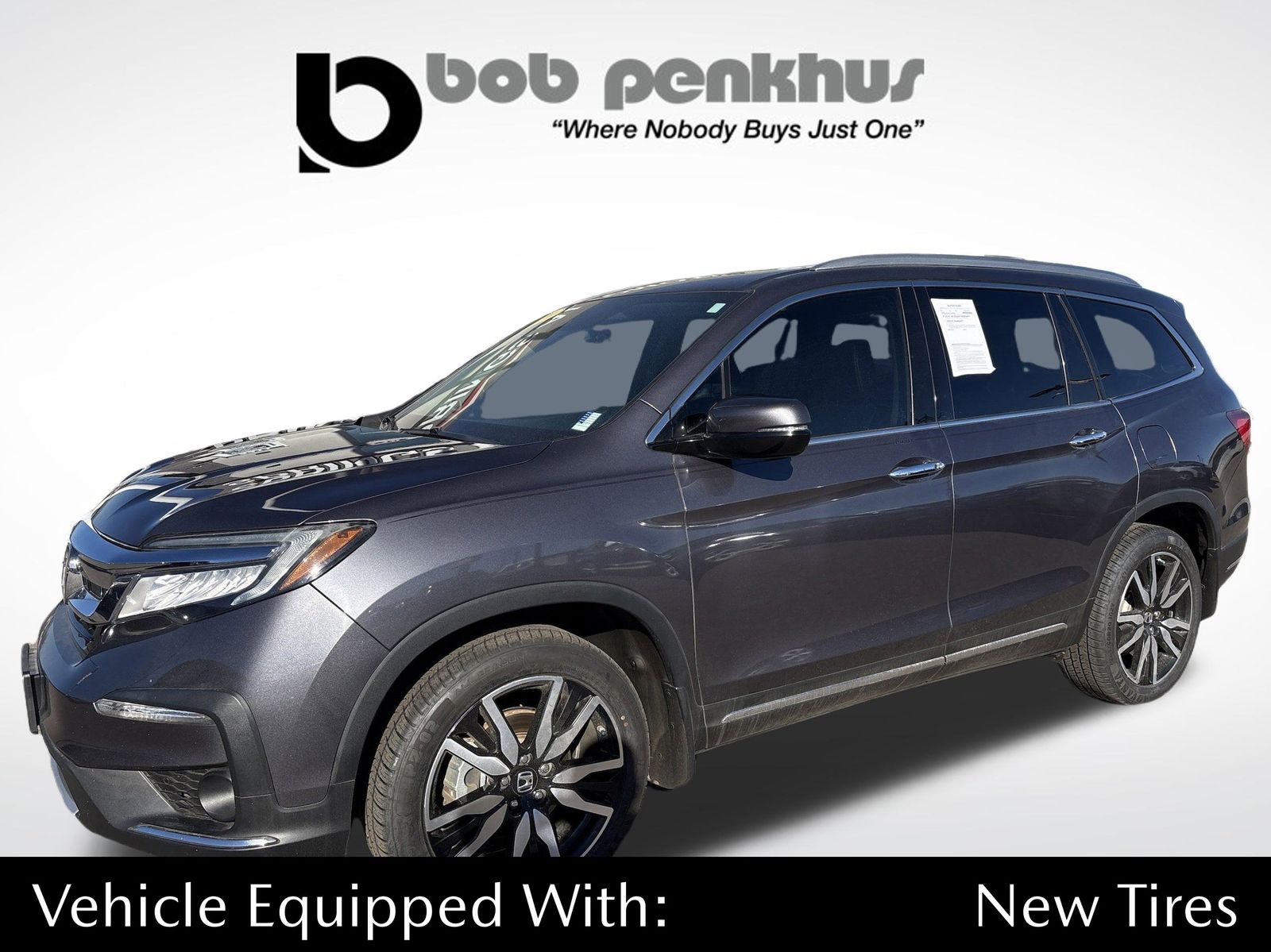 2020 Honda Pilot Elite's photo