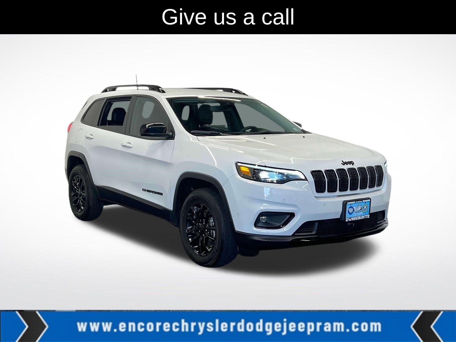 2023 Jeep Cherokee Altitude Lux's photo