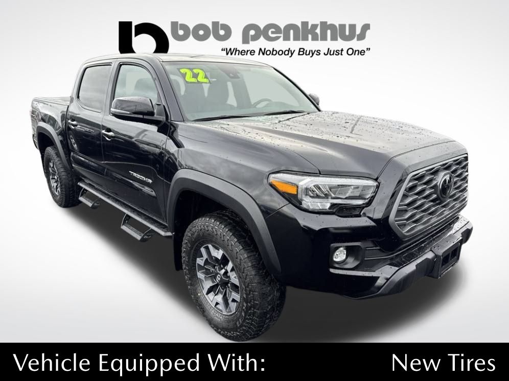 2022 Toyota Tacoma TRD Off Road's photo