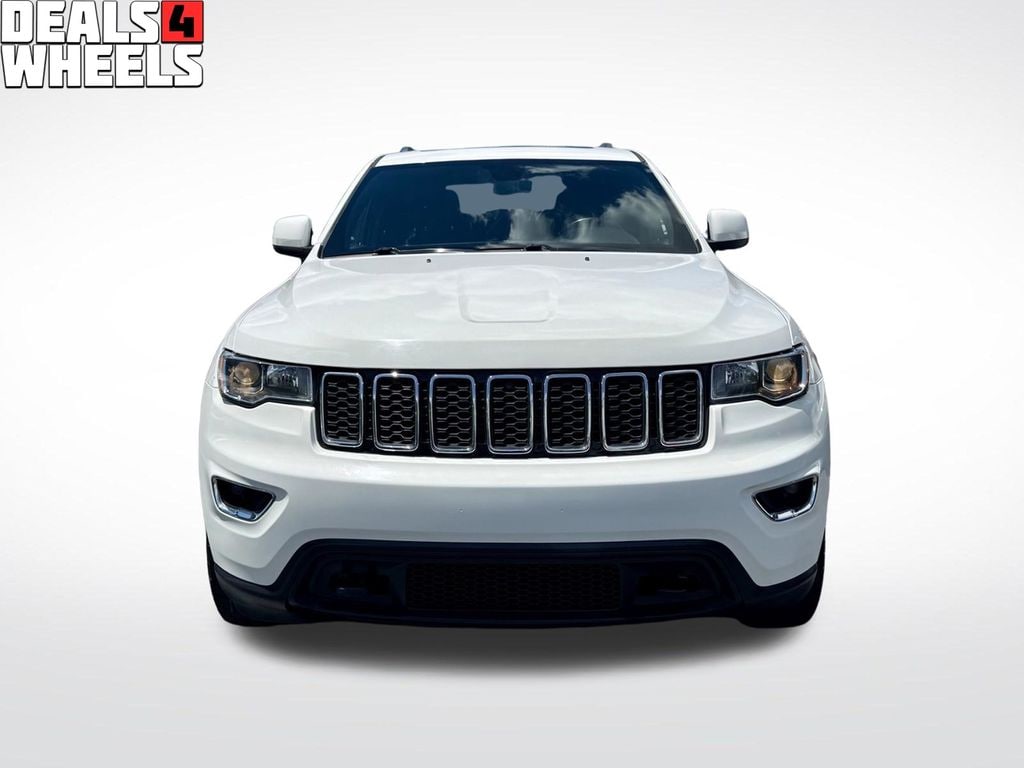 Used 2020 Jeep Grand Cherokee Laredo SUV