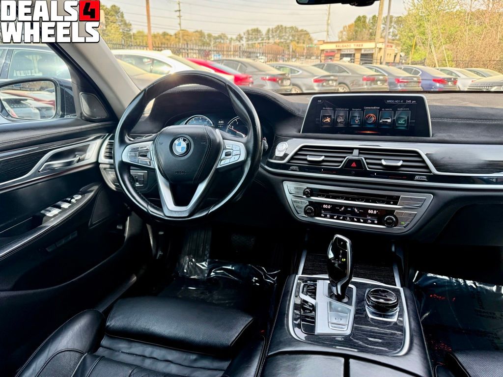 2017 BMW 7 Series 740i - Photo 19