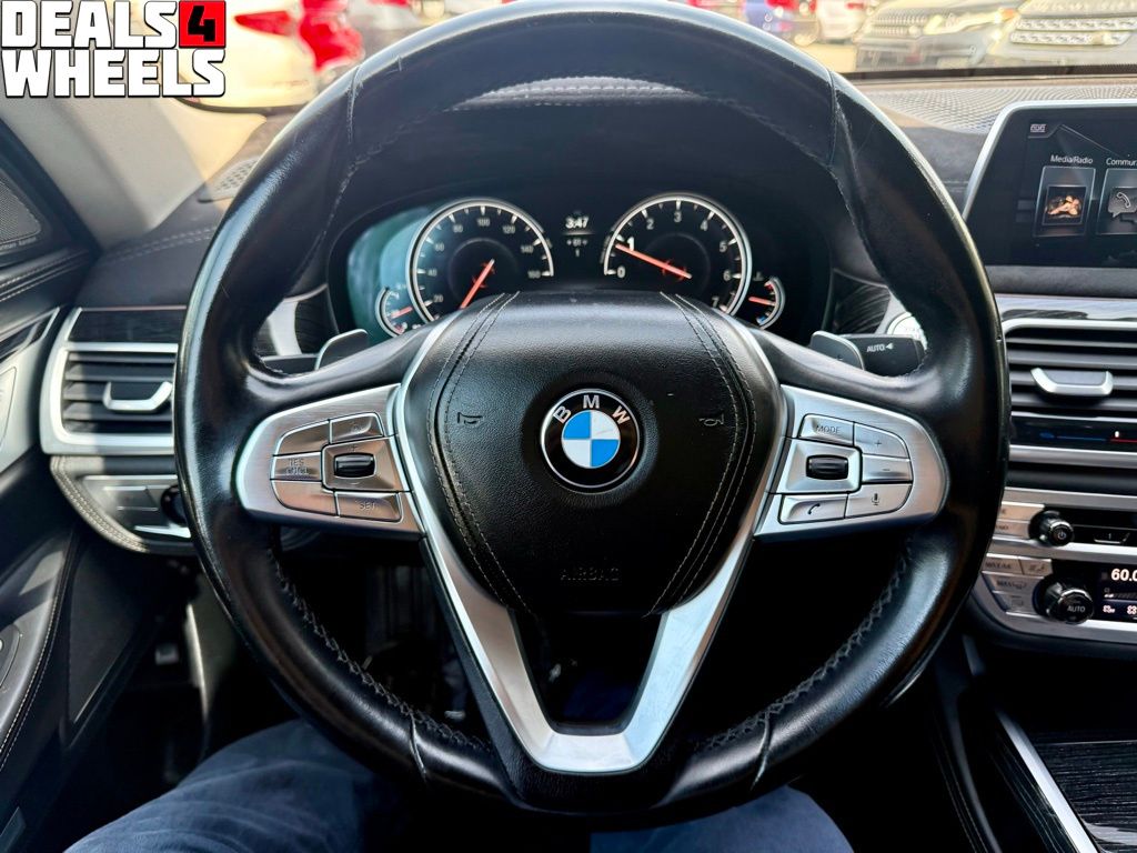 2017 BMW 7 Series 740i - Photo 25