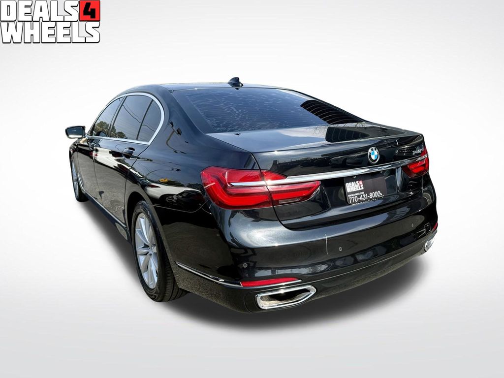 2017 BMW 7 Series 740i - Photo 13