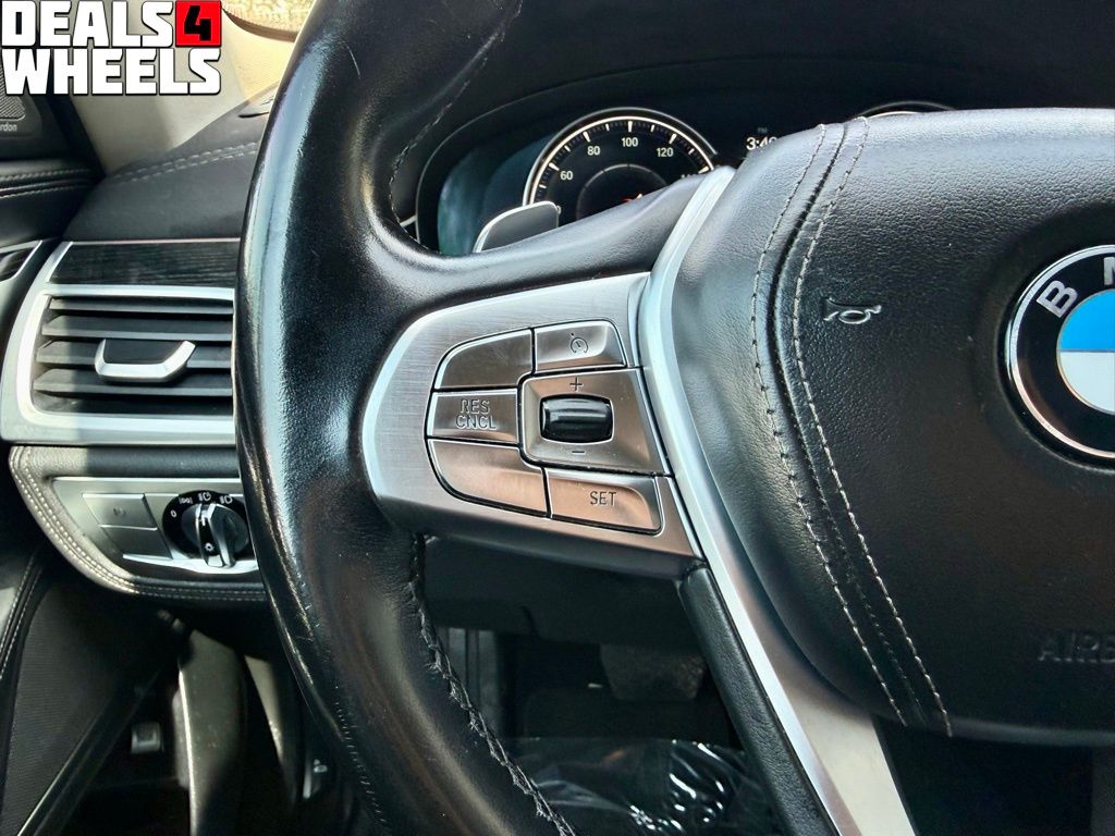 2017 BMW 7 Series 740i - Photo 27