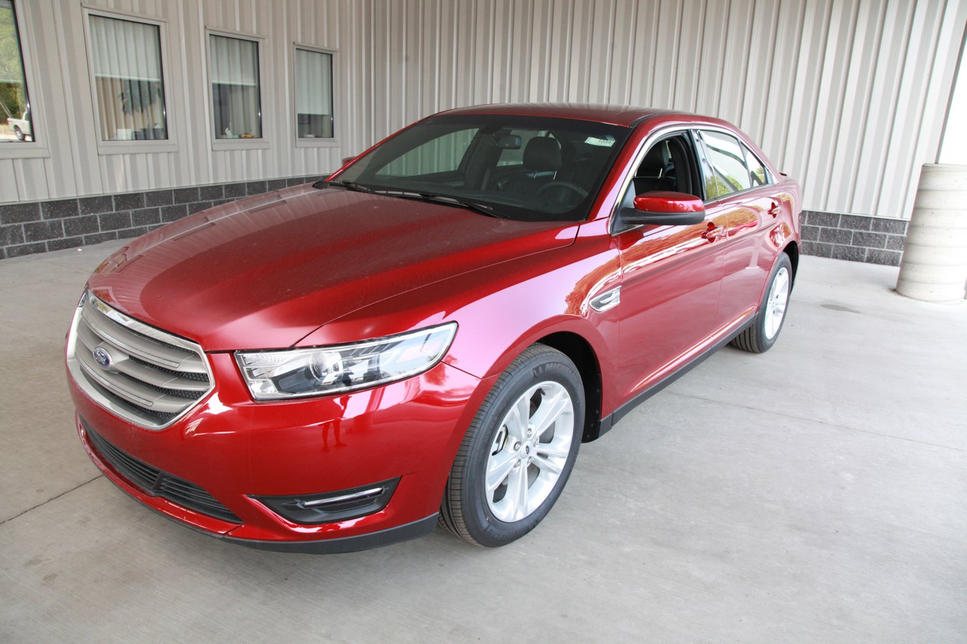 Dean Arbour Ford Lincoln New & Used Car Dealer Alpena, MI