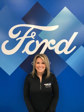 Staff member Sharon Muckenthaler from ID_c9398a18de23