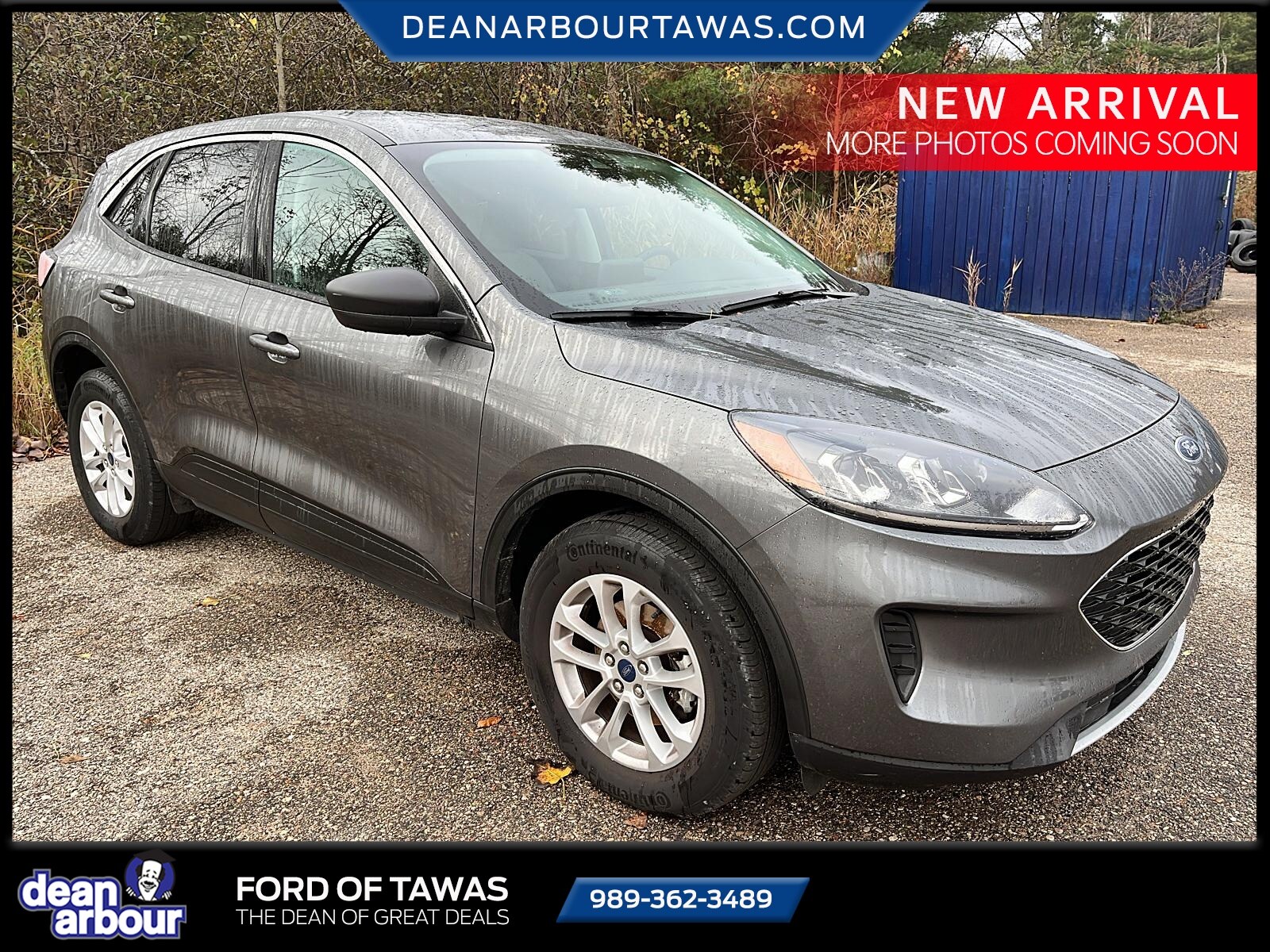 2022 Ford Escape SE photo 2