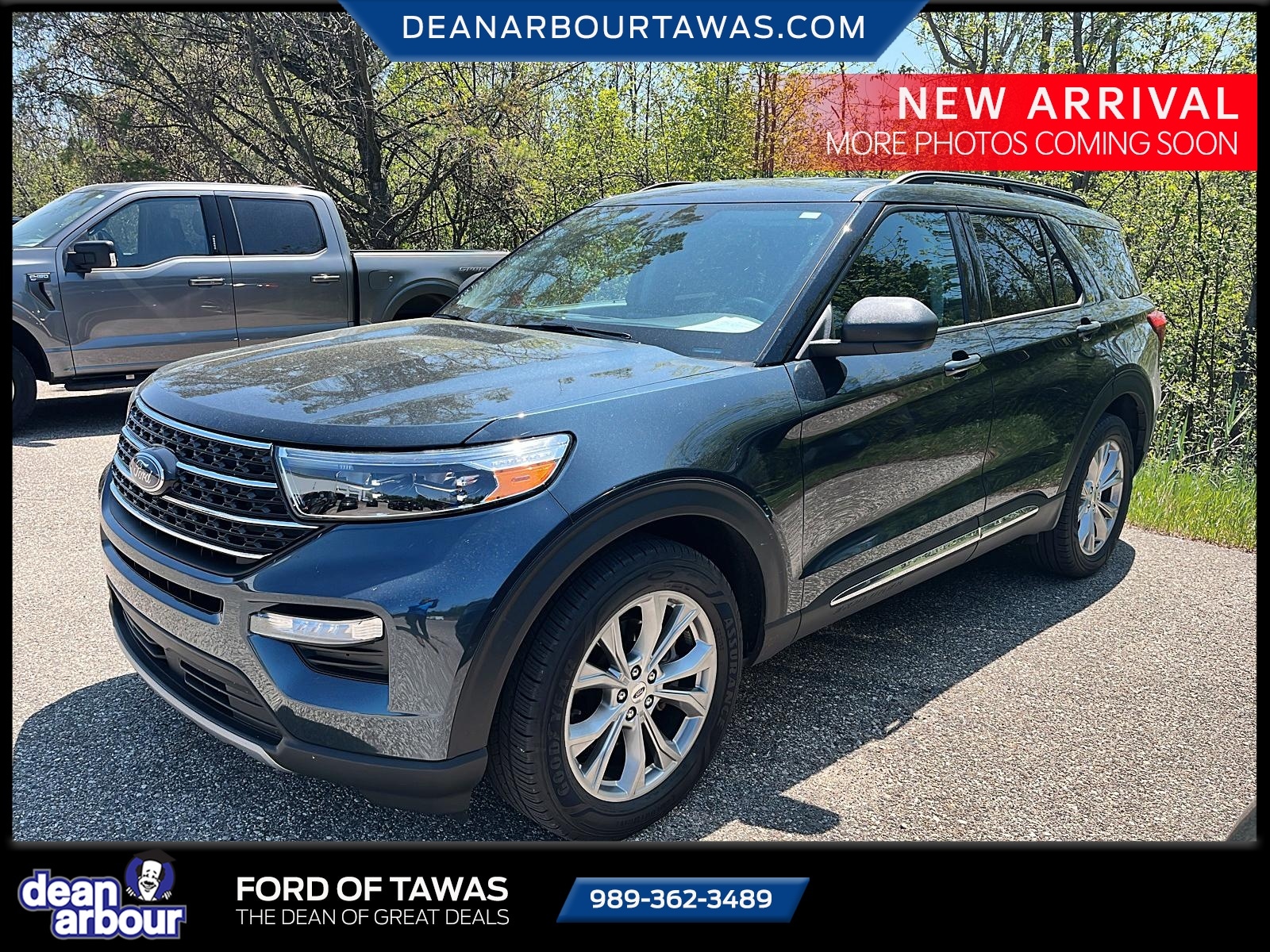 2023 Ford Explorer XLT 4WD's photo