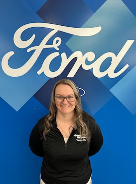 Staff member Chelsey Tamm from ID_046f296b28b0