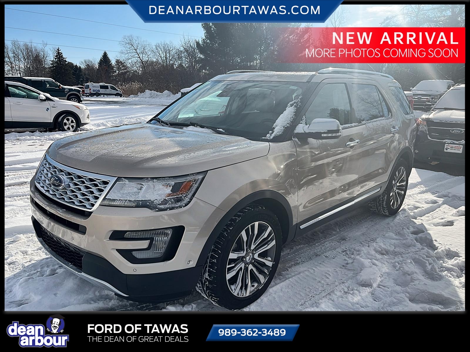 2017 Ford Explorer Platinum's photo