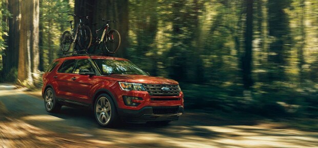 2017 Ford Explorer with Roof Rack
