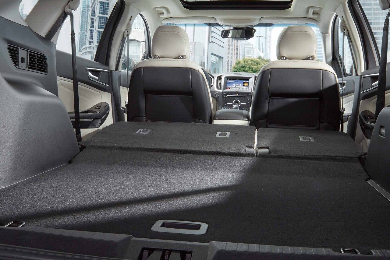 Dean Arbour Ford >> 2018 Ford Edge vs. 2018 Chevrolet Equinox Dean Arbour Ford >> 2018 Ford Edge vs. 2018 Chevrolet Equinox