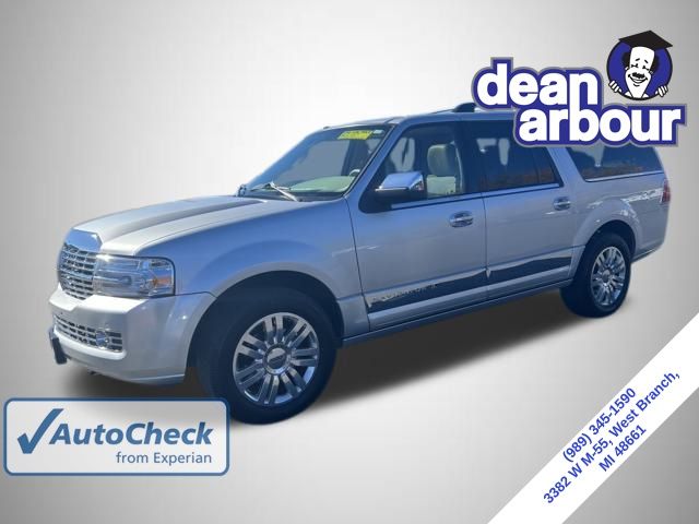 2013 Lincoln Navigator Base