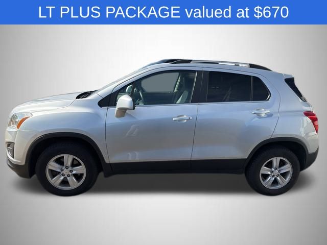 2015 Chevrolet Trax LT photo 2