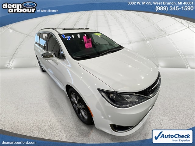 Used 2017 Chrysler Pacifica Limited with VIN 2C4RC1GG5HR836928 for sale in West Branch, MI