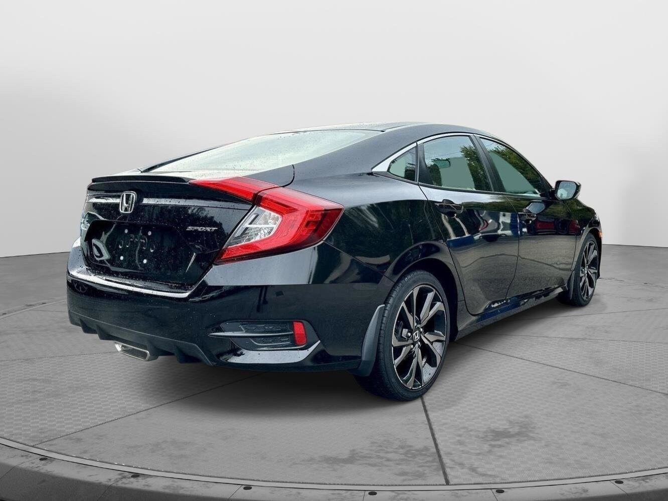 2021 Honda Civic Sport photo 4