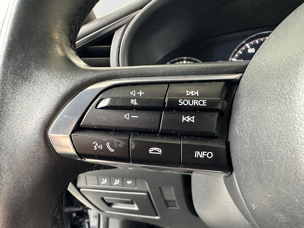 2024 Mazda Mazda3 Hatchback 2.5 s Preferred photo 10