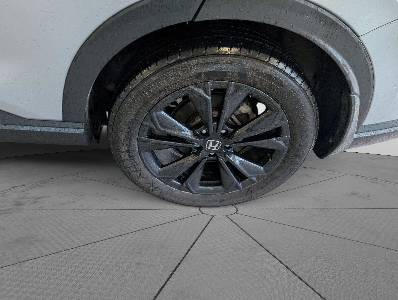 2023 Honda CR-V Hybrid Sport Touring photo 3