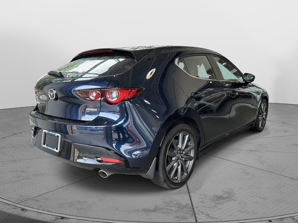 2024 Mazda Mazda3 Hatchback 2.5 s Preferred photo 4