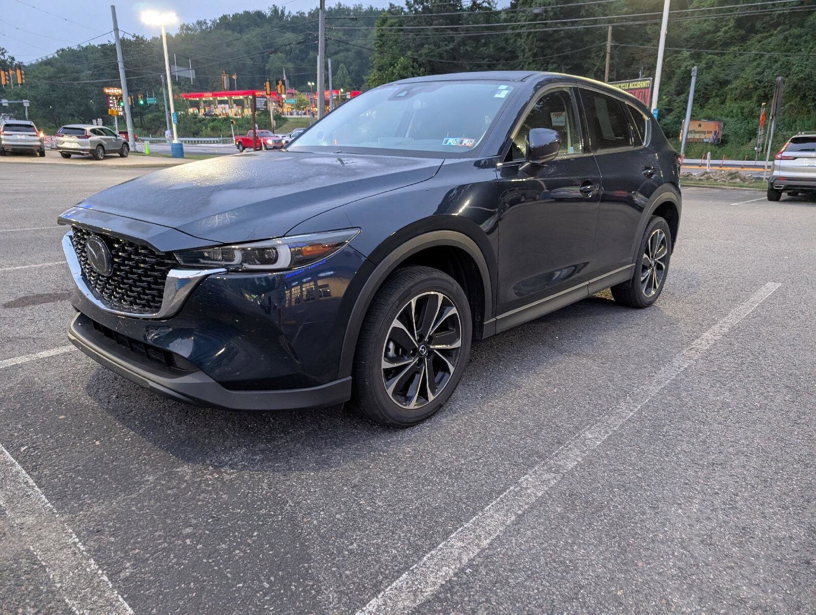 2022 Mazda CX-5 2.5 Premium Plus photo 2