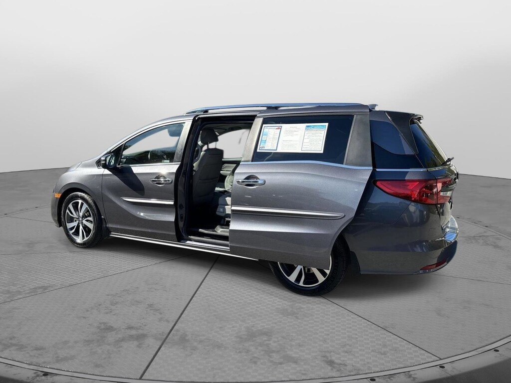 2022 Honda Odyssey Touring photo 33